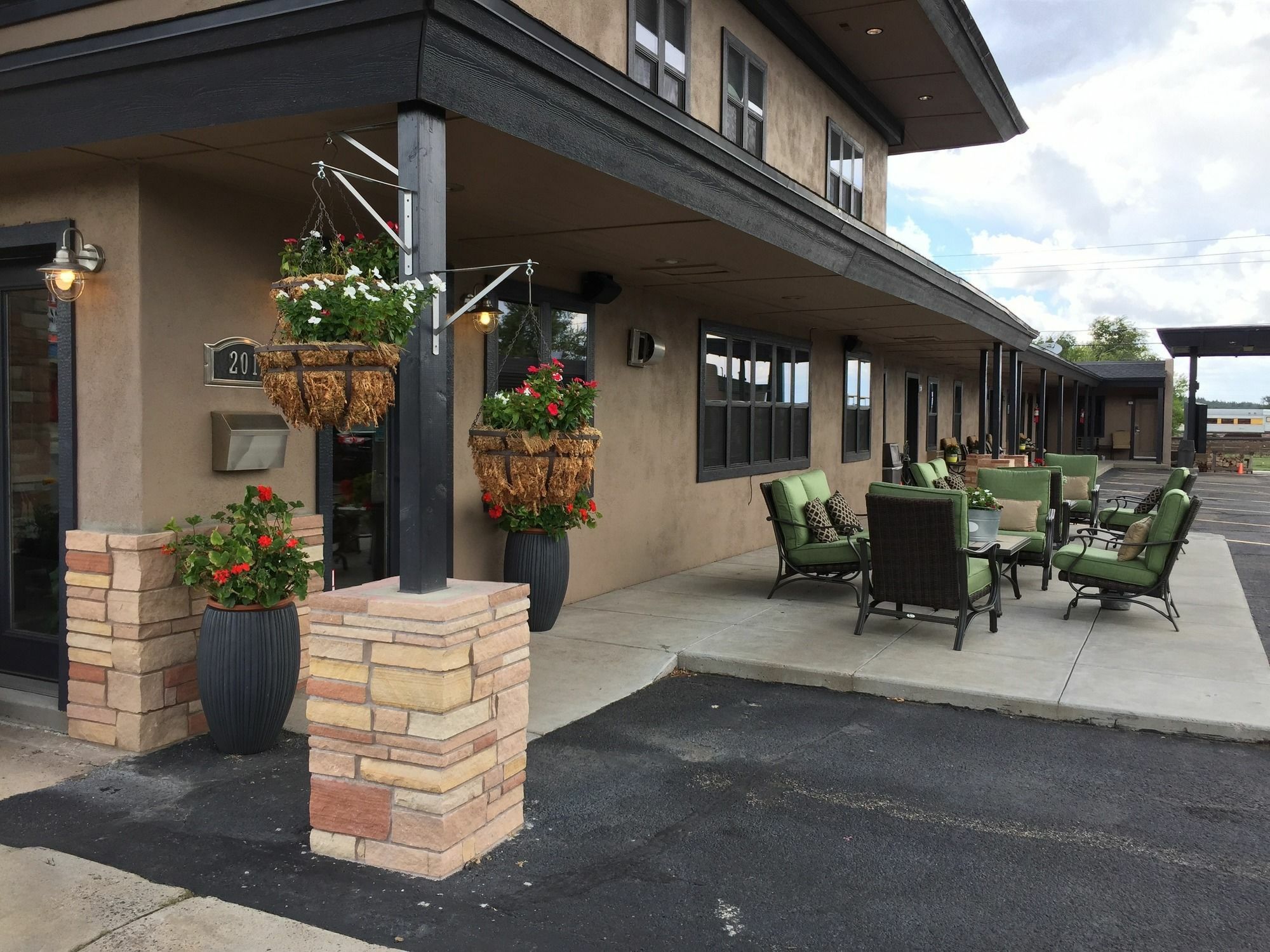 Rodeway & Downtowner-rte 66 Hotel