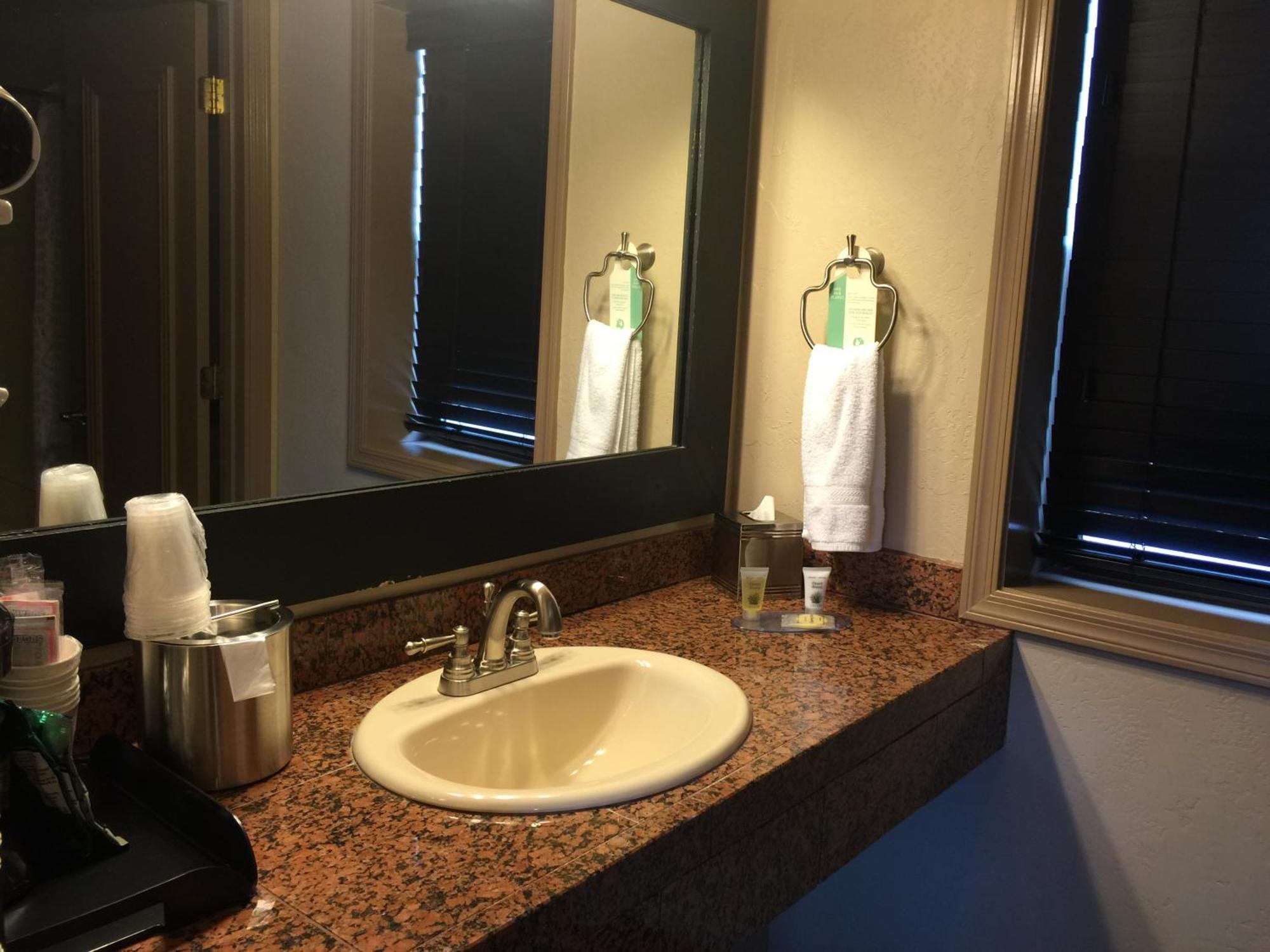 Hotel Rodeway & Downtowner-rte 66 2*
